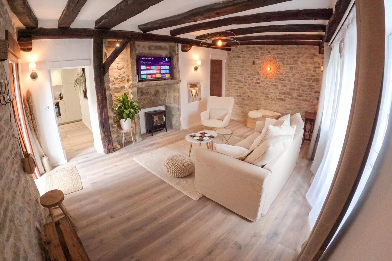 Le Petit Cocon De Chateau Chalon Exterior photo