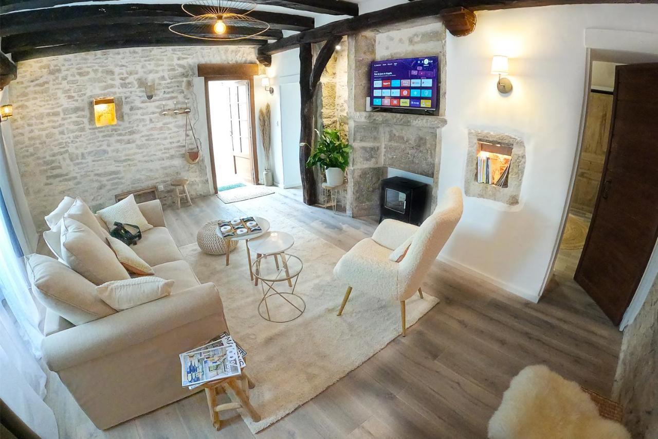 Le Petit Cocon De Chateau Chalon Exterior photo